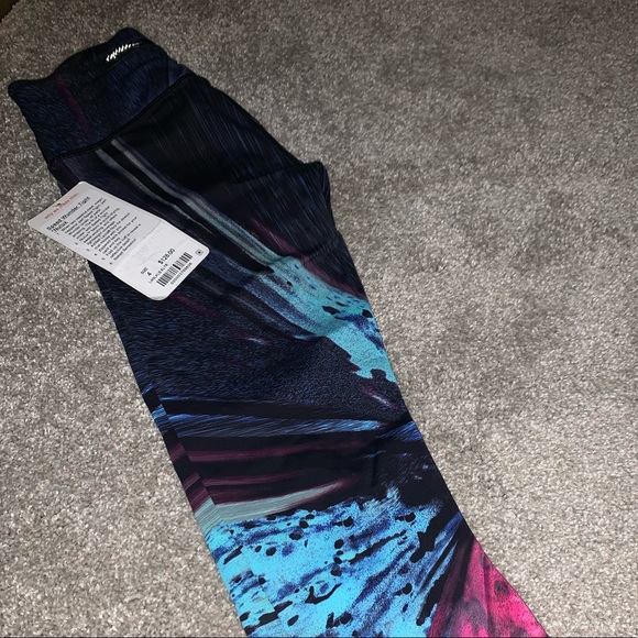 Lulu lemon multicolor leggings - Picture 4 of 5